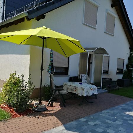 Frauendorf Ruhe Und Bequemlichkeitアパートメント エクステリア 写真
