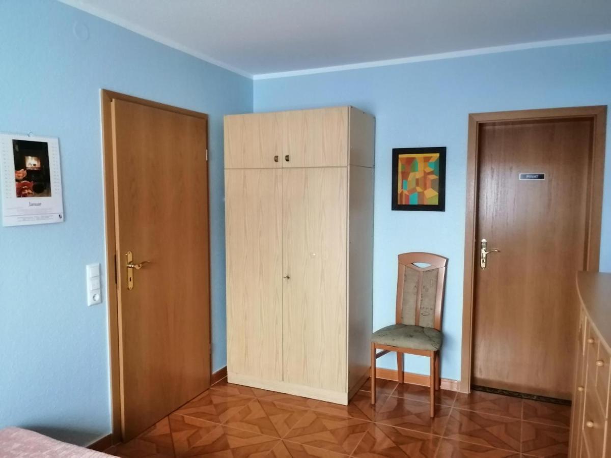 Frauendorf Ruhe Und Bequemlichkeitアパートメント エクステリア 写真
