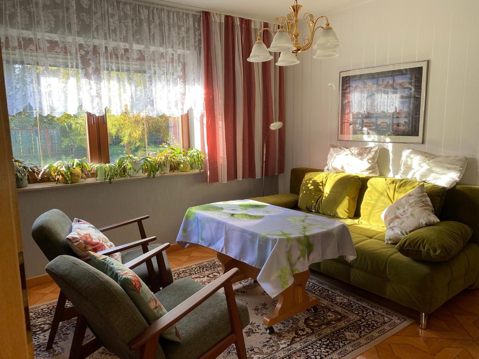 Frauendorf Ruhe Und Bequemlichkeitアパートメント エクステリア 写真
